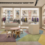 4 Gợi ý thiết kế shop quần áo trẻ em đẹp mắt 55